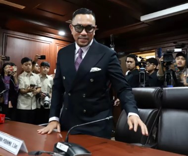 Ahmad Sahroni mengelar sidang lanjutan terhadap rumahnya yang di jarah