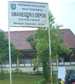 Read more about the article Kembali Teror SMAN 5 Depok, Buaya Lisa Diburu Tim Reptil