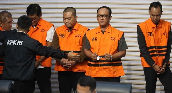 Read more about the article KPK Gali Banyak Skema Suap Proyek, Istri Bupati Lampung Tengah Ikut Diperiksa