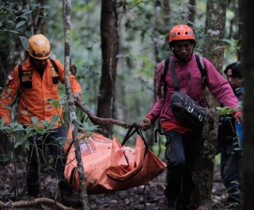 korban kecelakan, berhasil diketahui bernama Florencia Lolita Wibisono